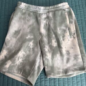 adidas Original’s Essential Tie Dye Shorts - Magic Grey
